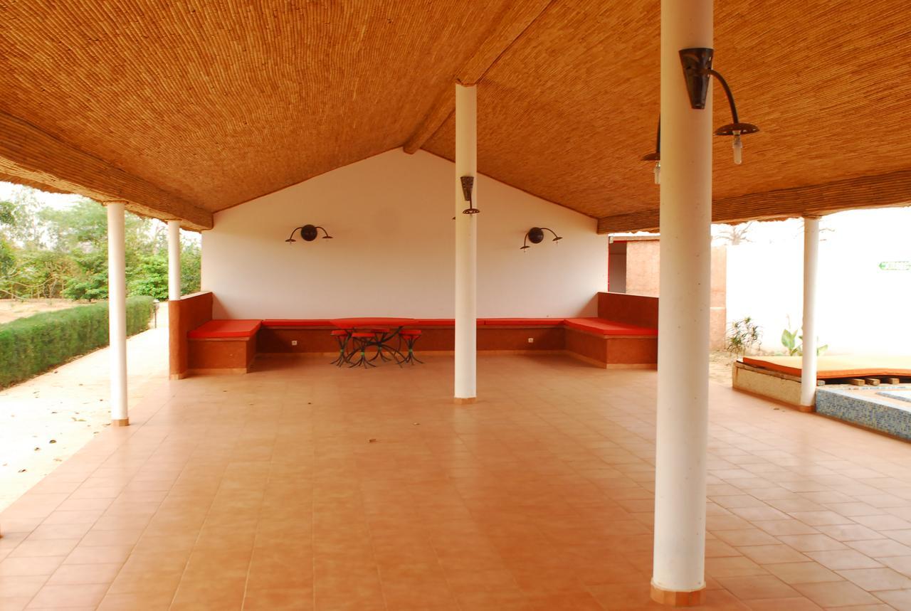 Hotel Baobab Soleil à Sindia Extérieur photo